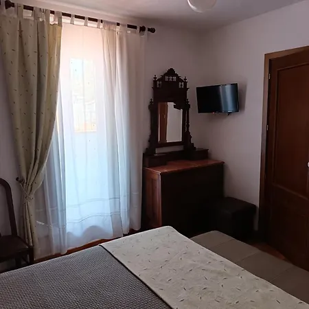 Casa Pires Mateus Monsanto
