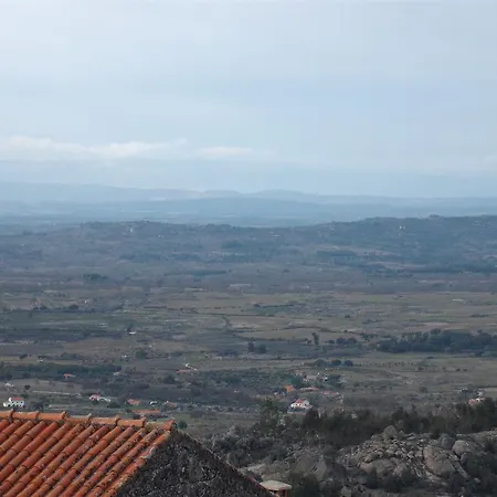 Casa Pires Mateus Lantställe *