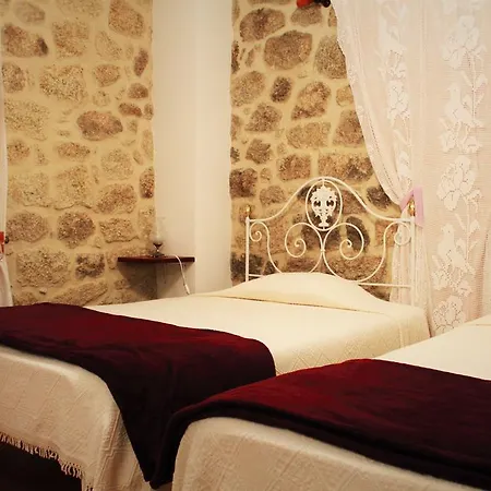 Casa Pires Mateus * Monsanto