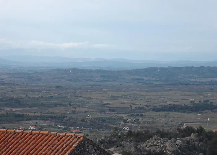 Casa Pires Mateus 컨트리하우스 *