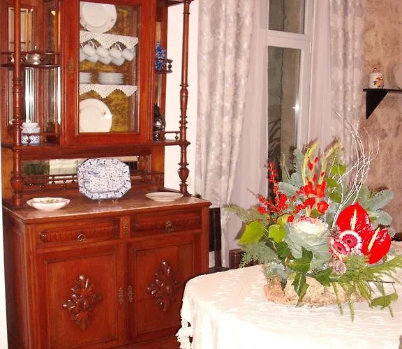 Casa Pires Mateus * 몬산토