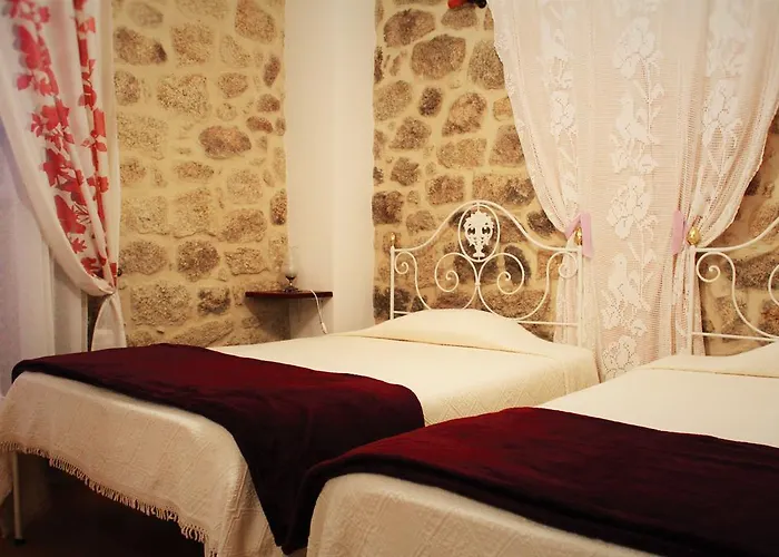 Casa Pires Mateus * 몬산토